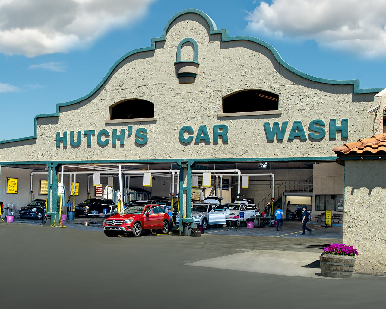 Hutch's Car Wash exterior